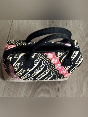 Patterned Black and Pink Women's Handheld Bag